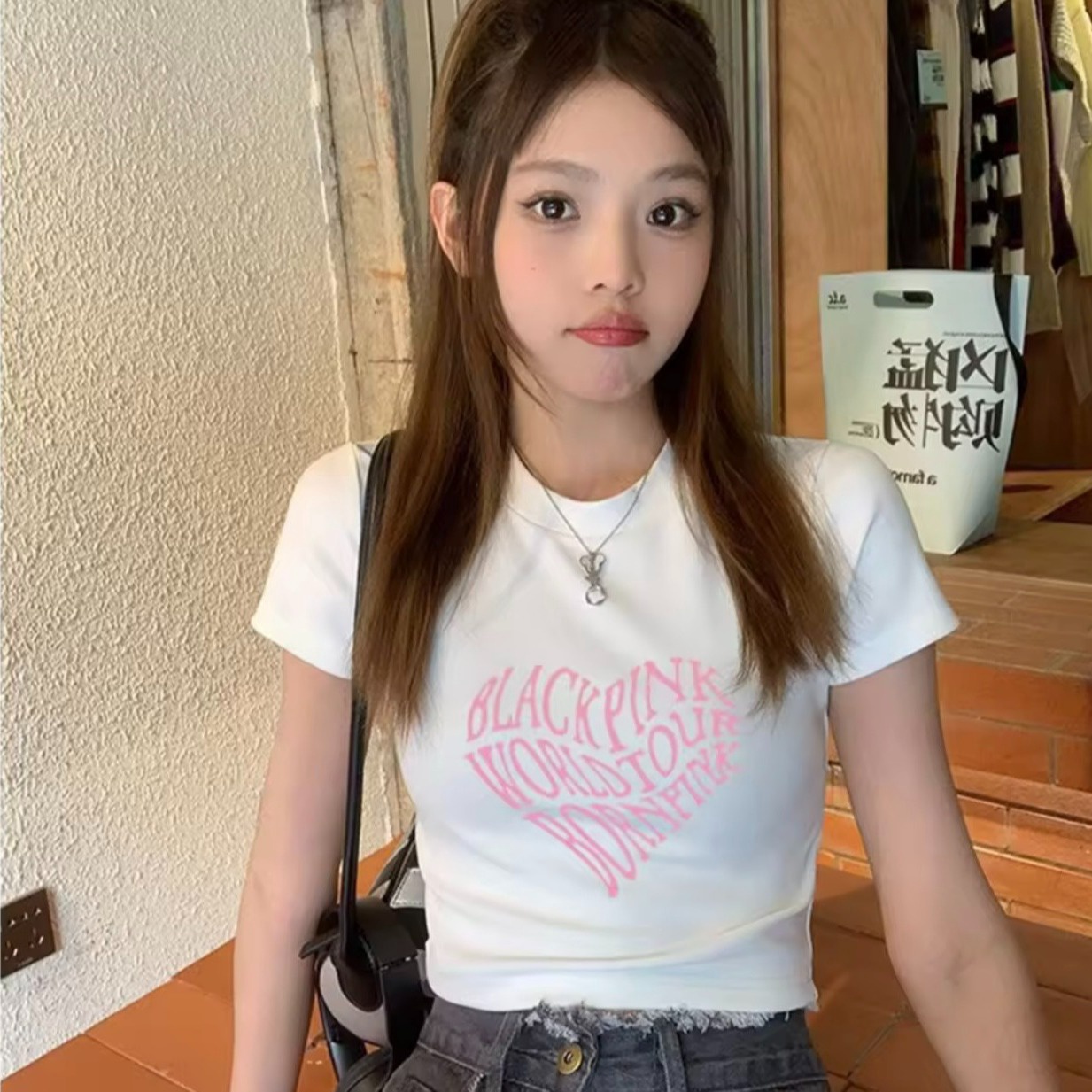 Alternative view of Áo Croptop Blackpink Tay Ngắn Cổ Tròn Ôm Body Gu348 - Nana House