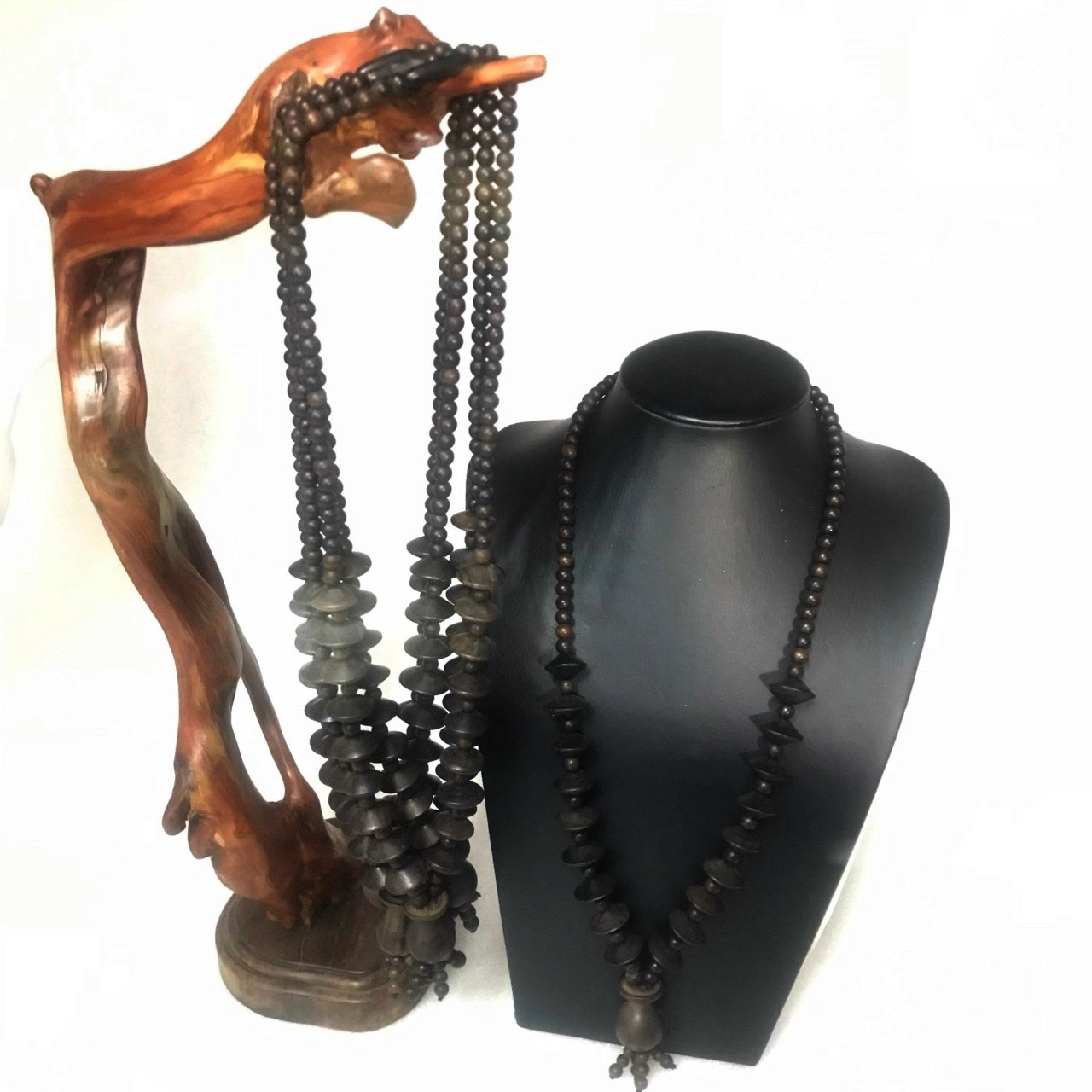 Alternative view of [dây] Vòng Cổ Gỗ Muồng Đen Ttvcmd031- Tường Thuận