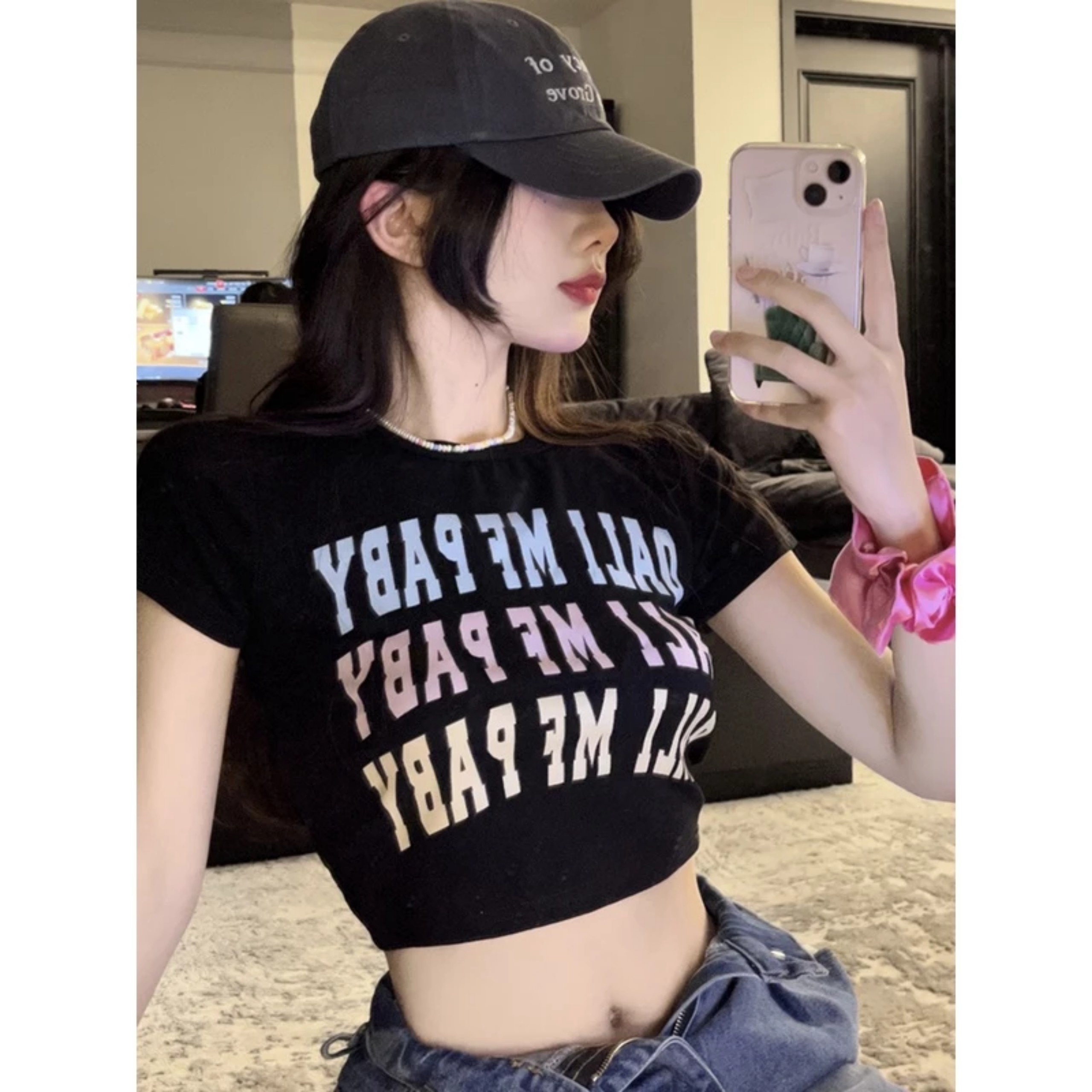 Alternative view of Áo Phông Croptop Nữ Oali Me Paby