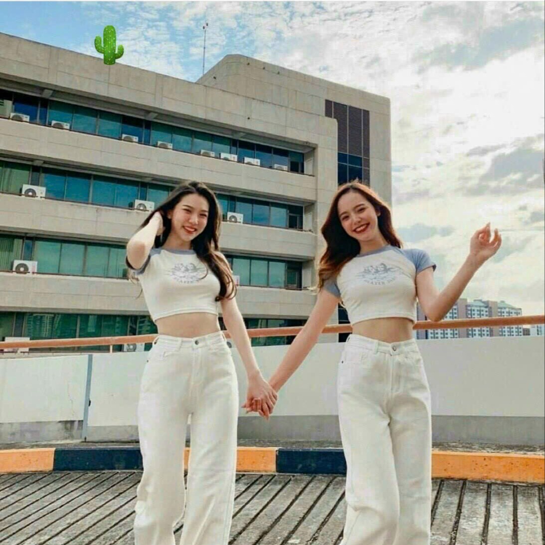 Alternative view of Áo Thun Nữ Croptop Cổ Tròn Tay Ngắn Heaven Sent - Ausa House